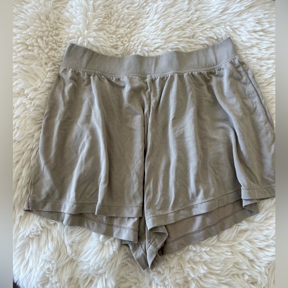 Ododos Pants - ODODOS Beige Ultra Soft High-rise Flowy Elastic Waist Lounge Shorts Size XS